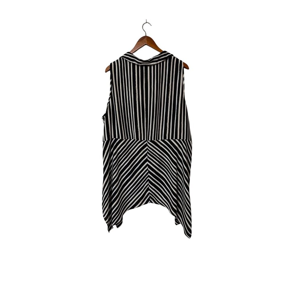 Cato Woman Black & White Striped Sleeveless High-Low Tunic Top Size 26/28W - Picture 2 of 6